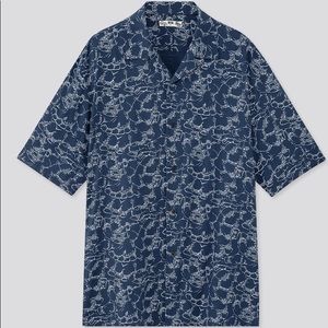 Uniqlo Unsodo Button Down Shirt Japanese Print M
